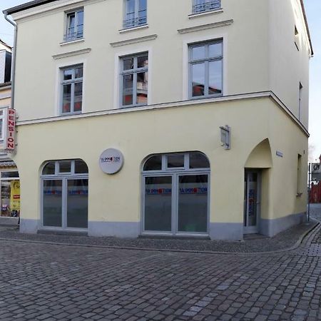 Pension am Pferdemarkt Gustrow Bagian luar foto